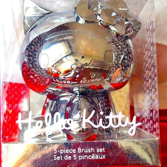 Hello Kitty Accessories - Hello Kitty 5 piece Brush 🖌️ Set NWT